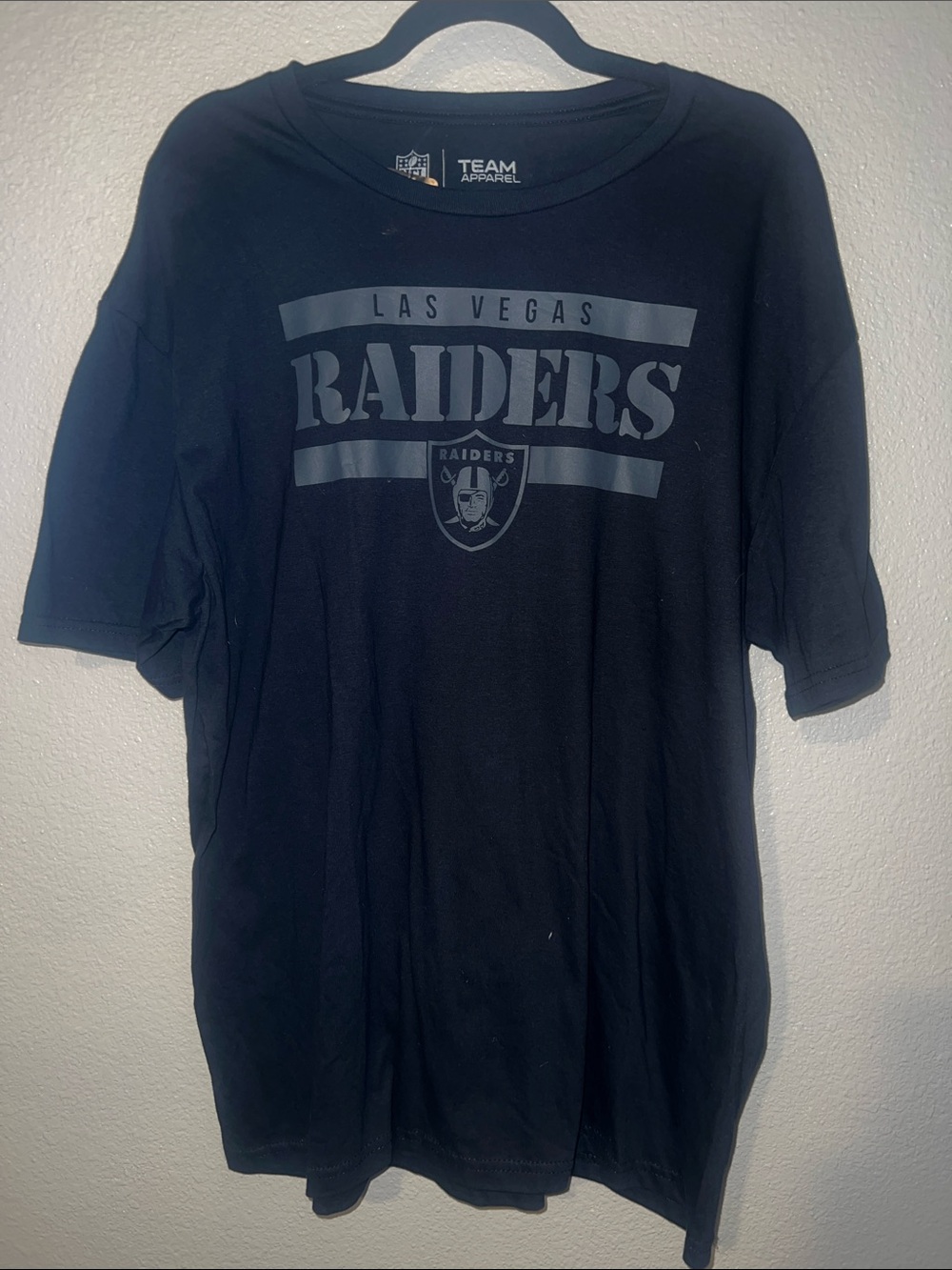 Team Apparel Las Vegas Raiders Black Graphic Tee